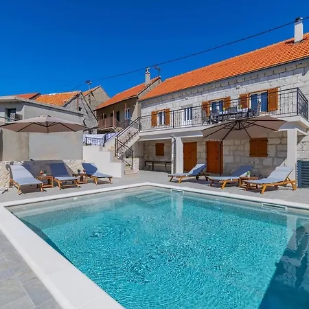Beekeeper's House Vila